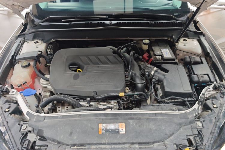 Used Ford Mondeo 2017 EcoBoost 180 Stylish Model Engine Bay