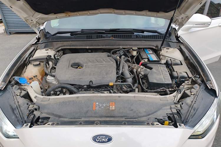 Used Ford Mondeo 2017 EcoBoost 180 Stylish Model Engine Bay