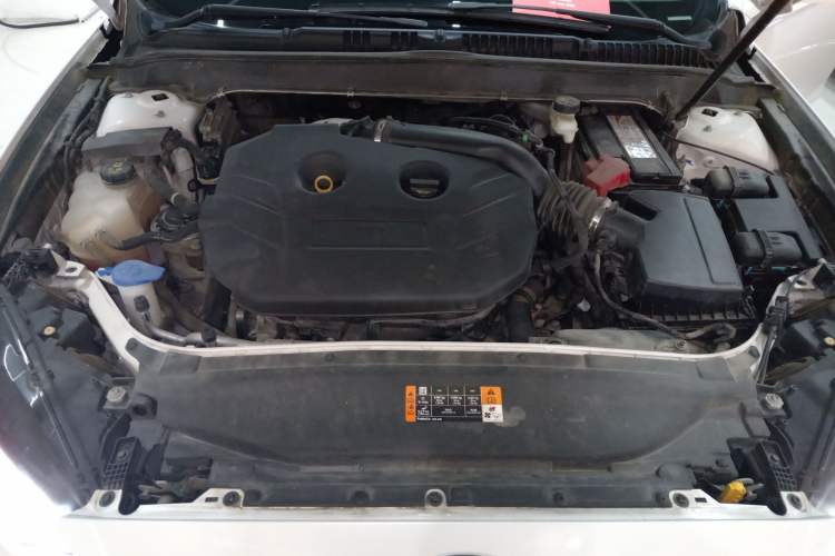 Used Ford Mondeo 2017 EcoBoost 200 Stylish Model Engine Bay