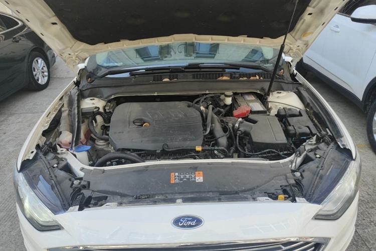 Used Ford Mondeo 2017 EcoBoost 180 Stylish Model Engine Bay
