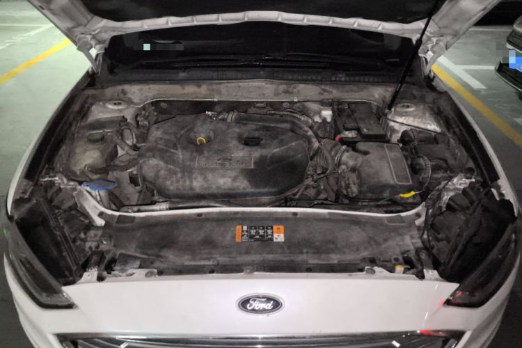 Used Ford Mondeo 2017 EcoBoost 200 Luxury Model Engine Bay