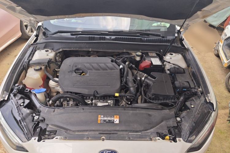 Used Ford Mondeo 2017 EcoBoost 180 Stylish Model Engine Bay