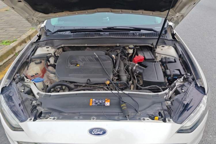 Used Ford Mondeo 2017 EcoBoost 180 Stylish Model Engine Bay