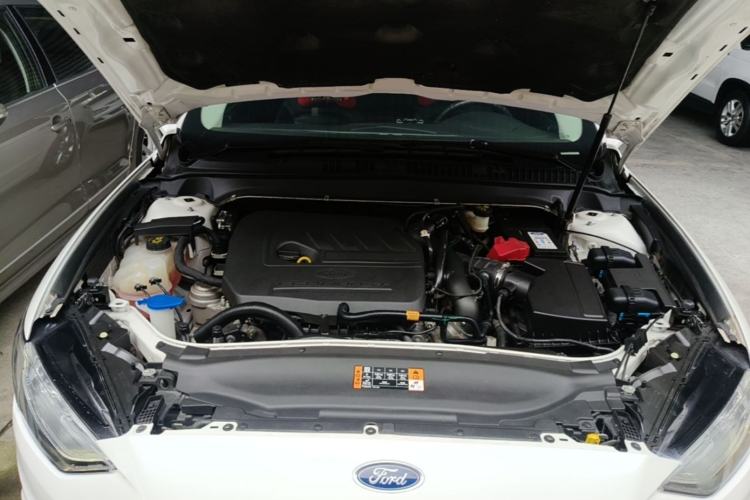 Used Ford Mondeo 2017 EcoBoost 180 Stylish Model Engine Bay
