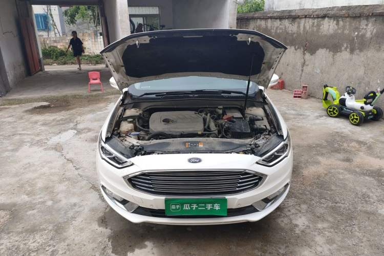 Used Ford Mondeo 2017 Restyled EcoBoost 180 Luxury Version Engine Bay