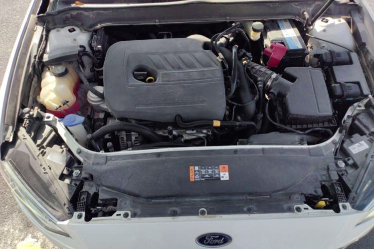 Used Ford Mondeo 2017 EcoBoost 180 Luxury Model Engine Bay
