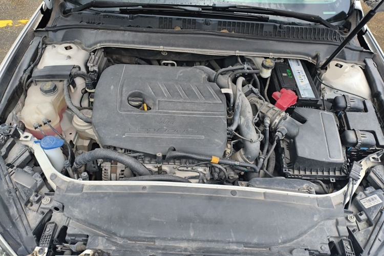 Used Ford Mondeo 2017 EcoBoost 180 Stylish Model Engine Bay