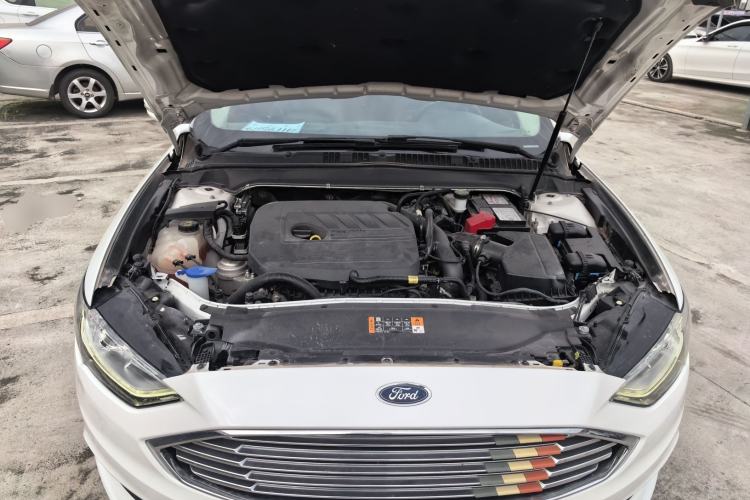 Used Ford Mondeo 2017 EcoBoost 180 Stylish Model Engine Bay