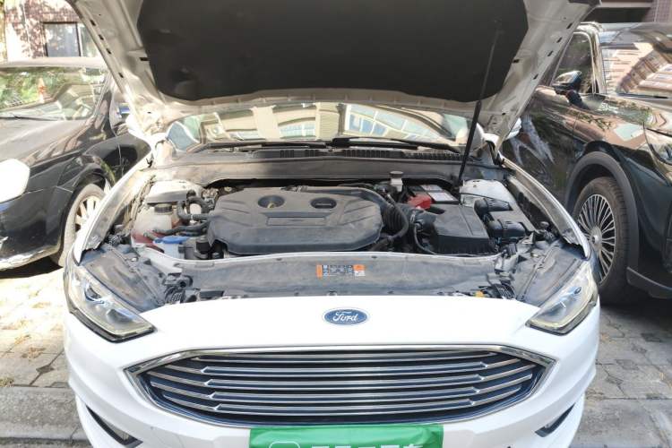 Used Ford Mondeo 2017 EcoBoost 200 Stylish Model Engine Bay