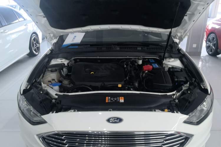 Used Ford Mondeo 2017 Facelifted EcoBoost 180 Fashion Edition Engine Bay