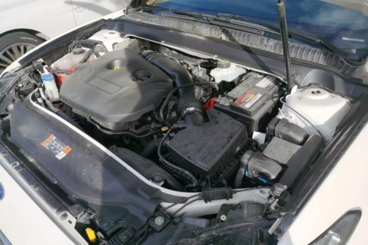 Used Ford Mondeo 2017 EcoBoost 200 Stylish Model Engine Bay
