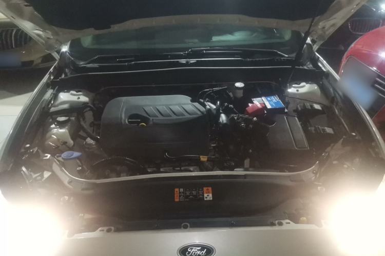 Used Ford Mondeo 2017 EcoBoost 180 Stylish Model Engine Bay