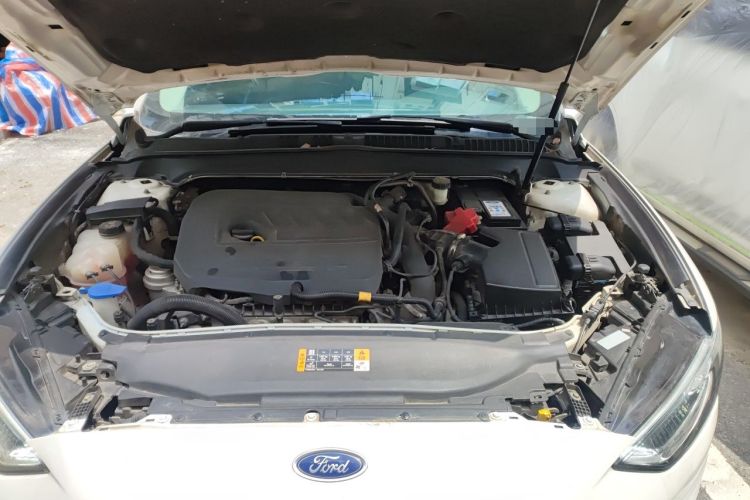 Used Ford Mondeo 2017 EcoBoost 180 Luxury Model Engine Bay