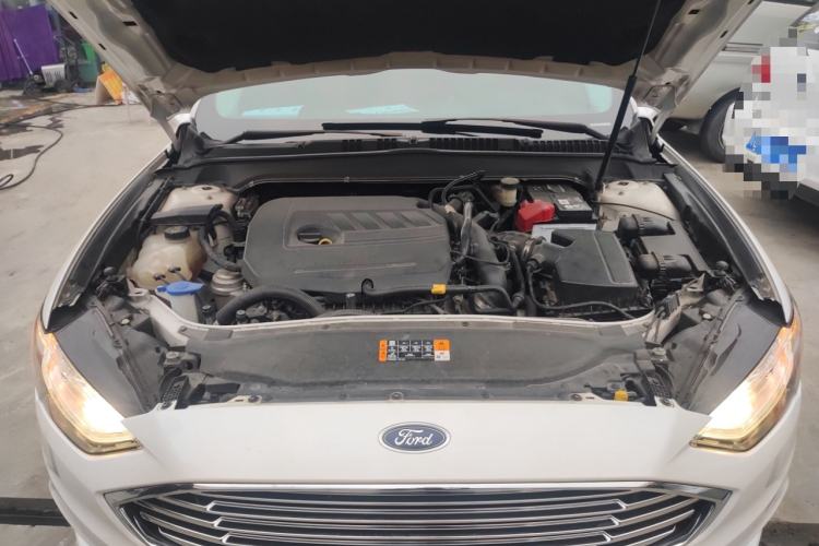 Used Ford Mondeo 2017 EcoBoost 180 Stylish Model Engine Bay