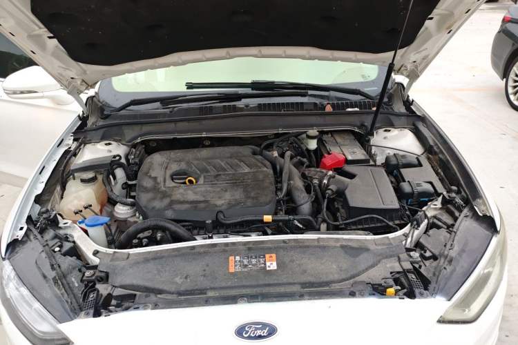Used Ford Mondeo 2017 EcoBoost 180 Stylish Model Engine Bay