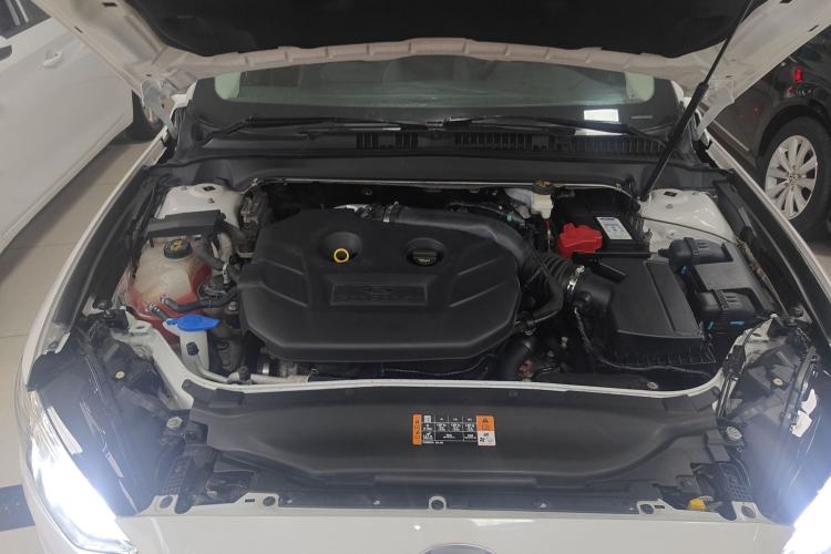Used Ford Mondeo 2017 EcoBoost 200 Stylish Model Engine Bay