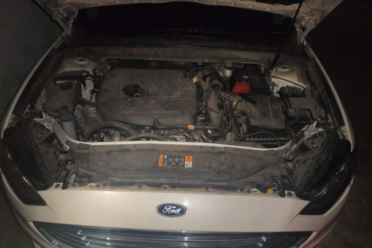 Used Ford Mondeo 2017 EcoBoost 180 Stylish Model Engine Bay