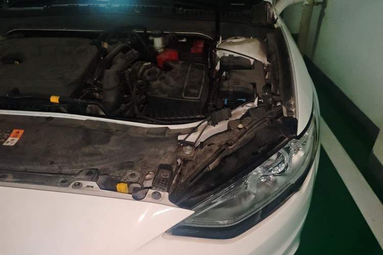 Used Ford Mondeo 2017 EcoBoost 180 Stylish Model Engine Bay Left