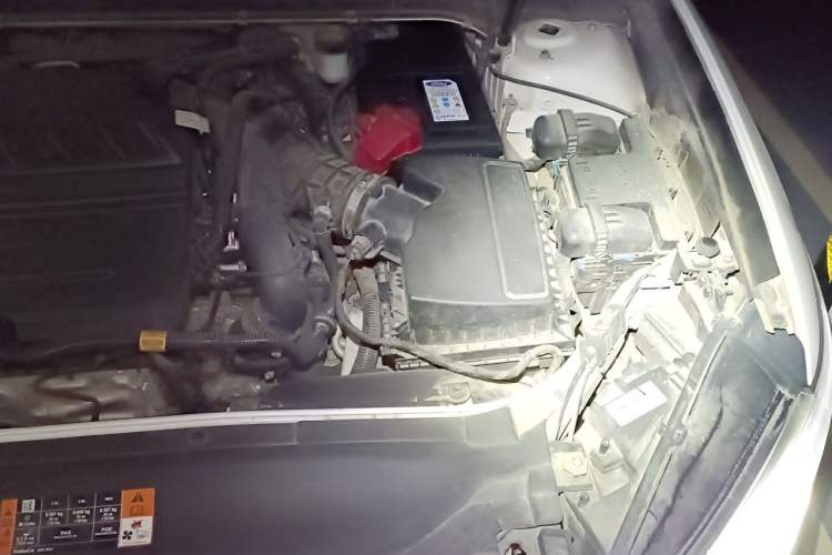 Used Ford Mondeo 2017 EcoBoost 180 Luxury Model Engine Bay Left