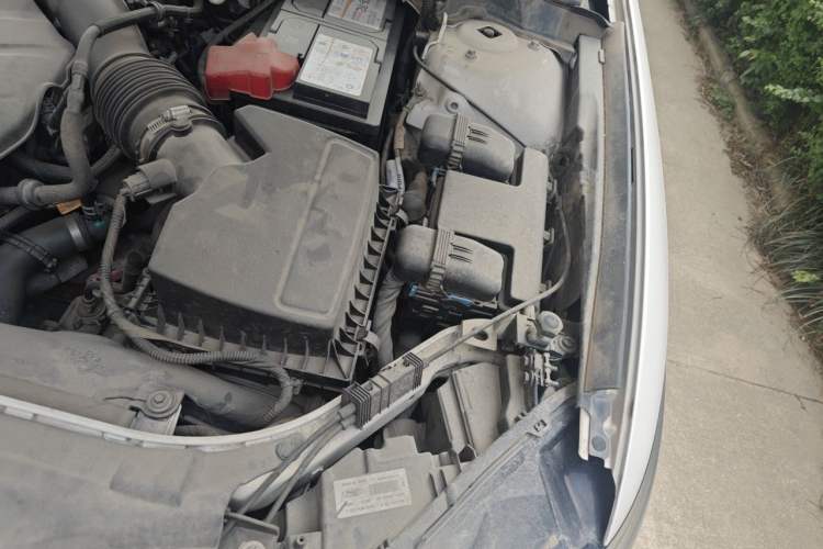 Used Ford Mondeo 2017 EcoBoost 245 Flagship Model Engine Bay Left