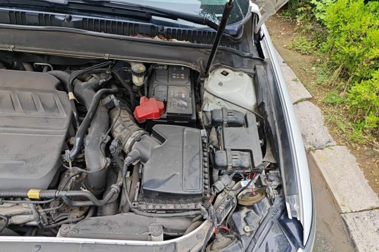 Used Ford Mondeo 2017 EcoBoost 180 Stylish Model Engine Bay Left