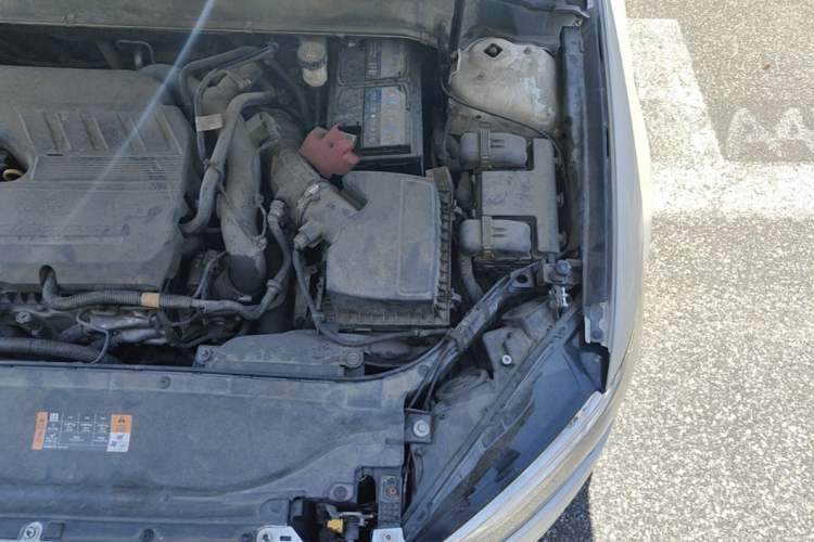 Used Ford Mondeo 2017 EcoBoost 180 Stylish Model Engine Bay Left