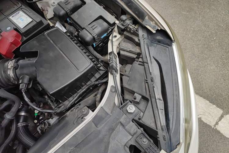 Used Ford Mondeo 2017 EcoBoost 200 Luxury Model Engine Bay Left