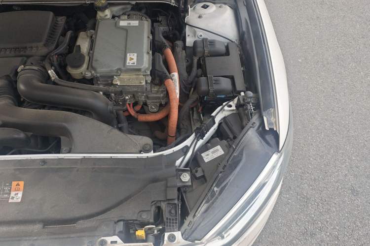 Used Ford Mondeo 2017 2.0L HEV ZhiZun Flagship Version Engine Bay Left