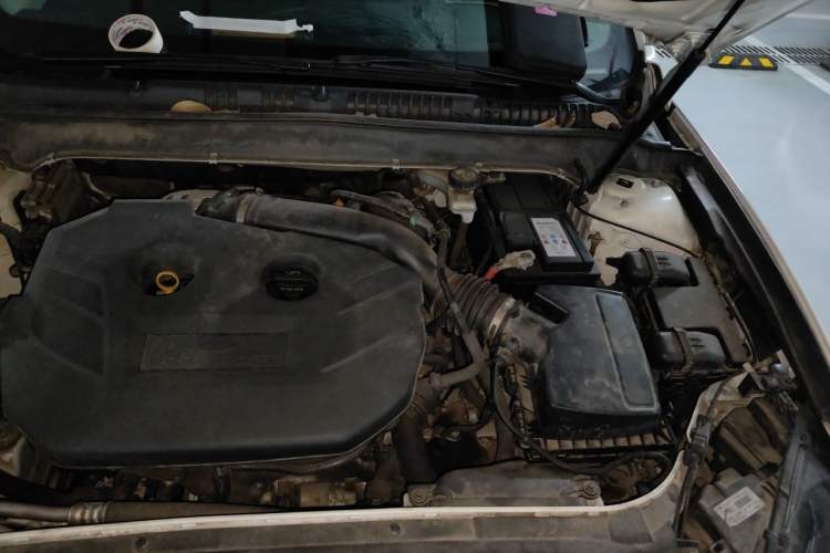 Used Ford Mondeo 2017 EcoBoost 200 Luxury Model Engine Bay Left