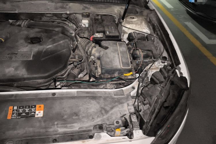 Used Ford Mondeo 2017 EcoBoost 200 Luxury Model Engine Bay Left