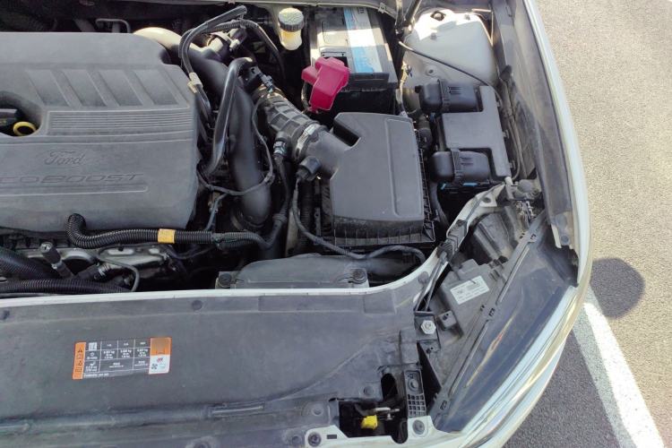 Used Ford Mondeo 2017 EcoBoost 180 Luxury Model Engine Bay Left