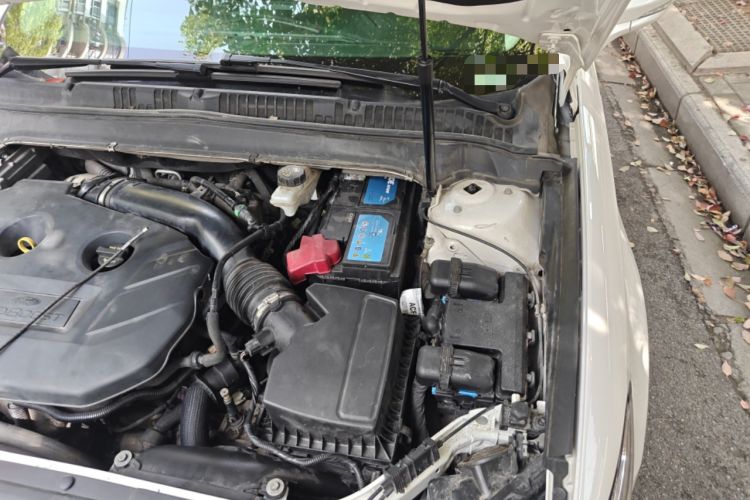 Used Ford Mondeo 2017 EcoBoost 200 Stylish Model Engine Bay Left