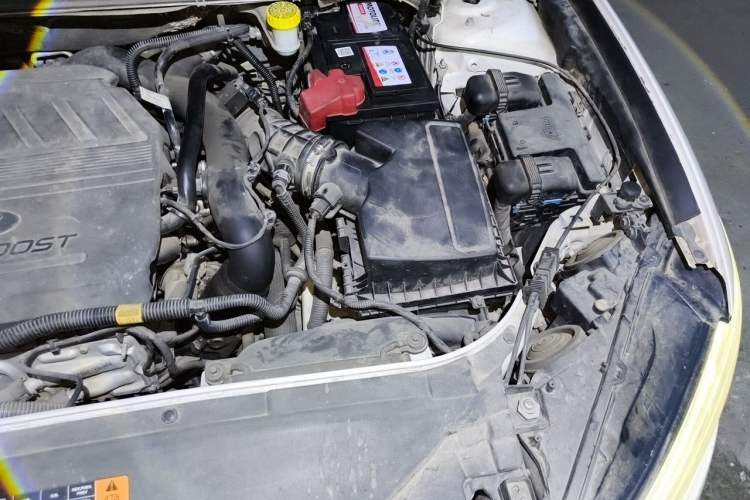 Used Ford Mondeo 2017 EcoBoost 180 Stylish Model Engine Bay Left