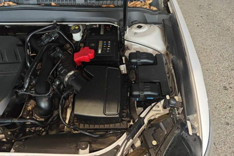 Used Ford Mondeo 2017 EcoBoost 180 Stylish Model Engine Bay Left