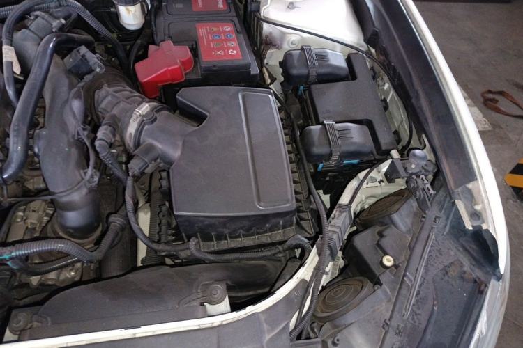 Used Ford Mondeo 2017 EcoBoost 180 Stylish Model Engine Bay Left