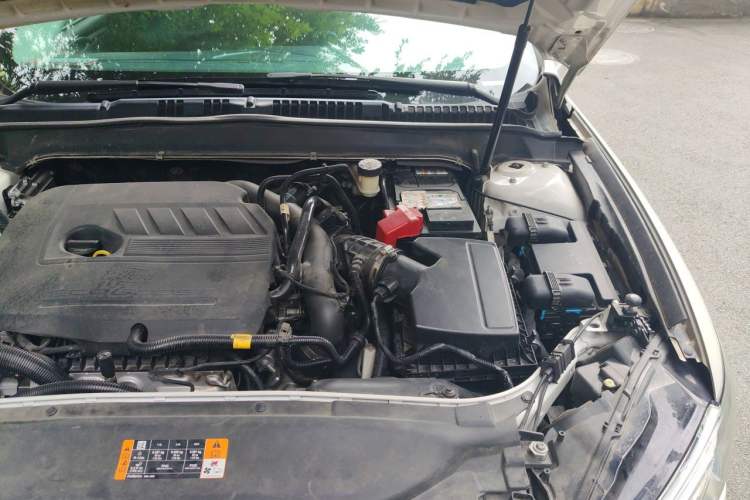 Used Ford Mondeo 2017 EcoBoost 180 Stylish Model Engine Bay Left