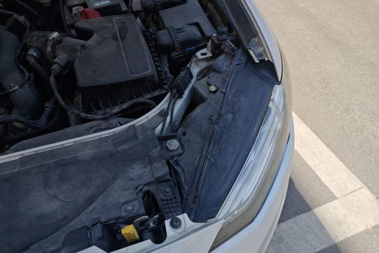 Used Ford Mondeo 2017 EcoBoost 180 Stylish Model Engine Bay Left