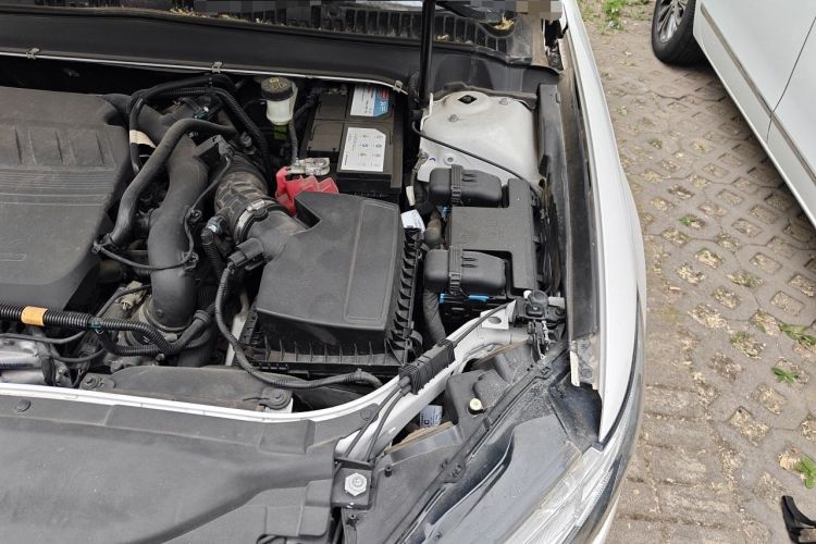 Used Ford Mondeo 2017 EcoBoost 180 Stylish Model Engine Bay Left