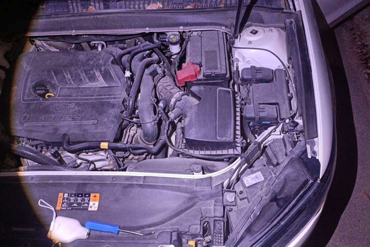 Used Ford Mondeo 2017 EcoBoost 180 Stylish Model Engine Bay Left