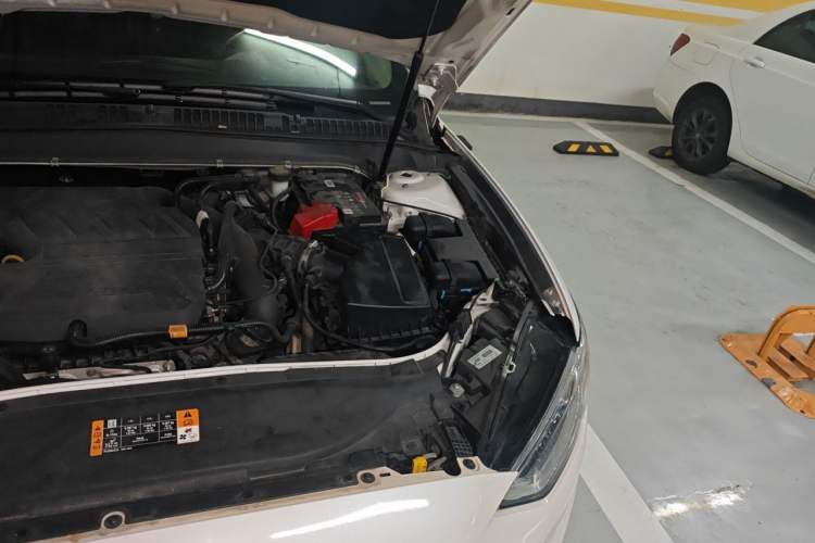 Used Ford Mondeo 2017 EcoBoost 180 Luxury Model Engine Bay Left