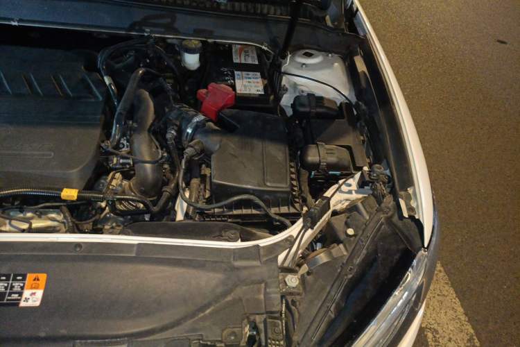 Used Ford Mondeo 2017 EcoBoost 180 Stylish Model Engine Bay Left