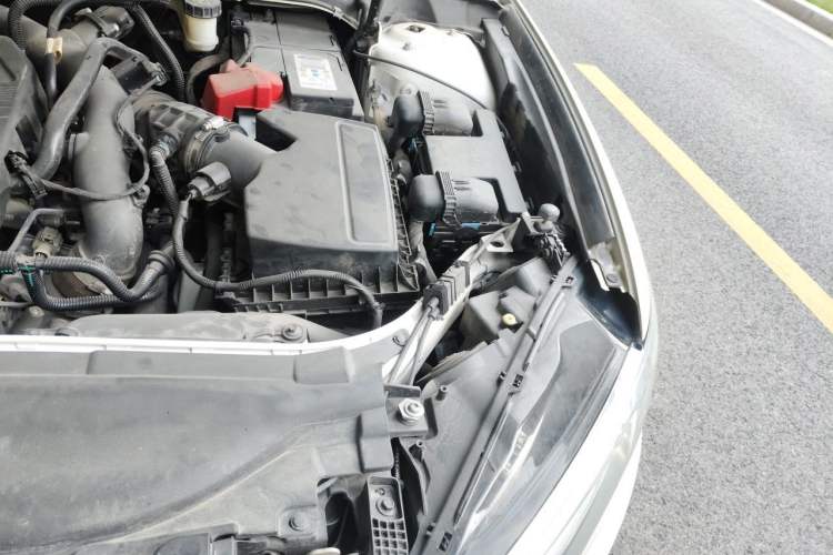 Used Ford Mondeo 2017 EcoBoost 180 Stylish Model Engine Bay Left
