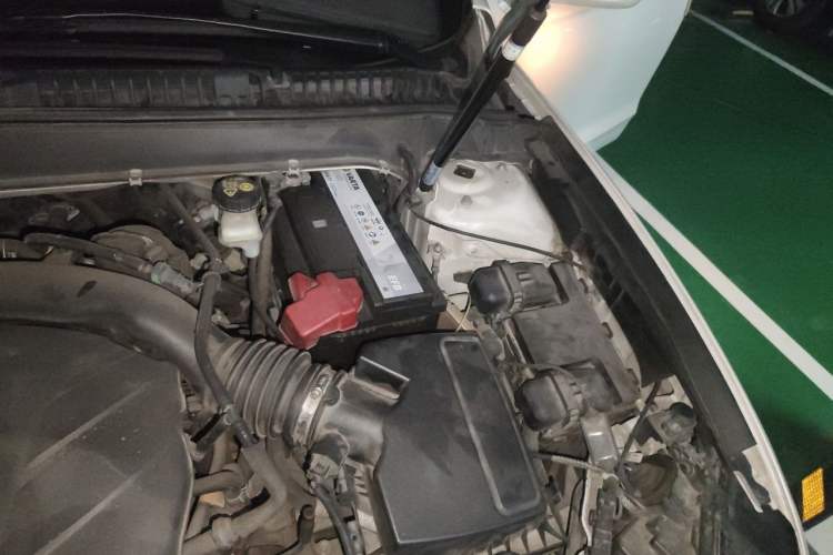 Used Ford Mondeo 2017 EcoBoost 200 Stylish Model Engine Bay Left