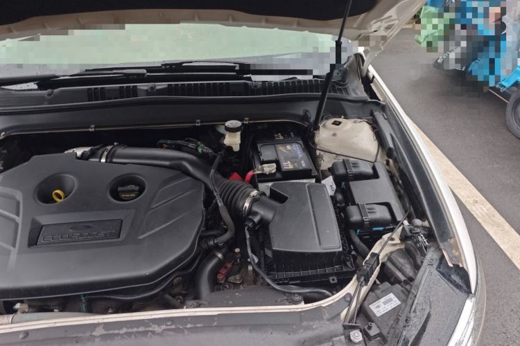 Used Ford Mondeo 2017 EcoBoost 200 Luxury Model Engine Bay Left