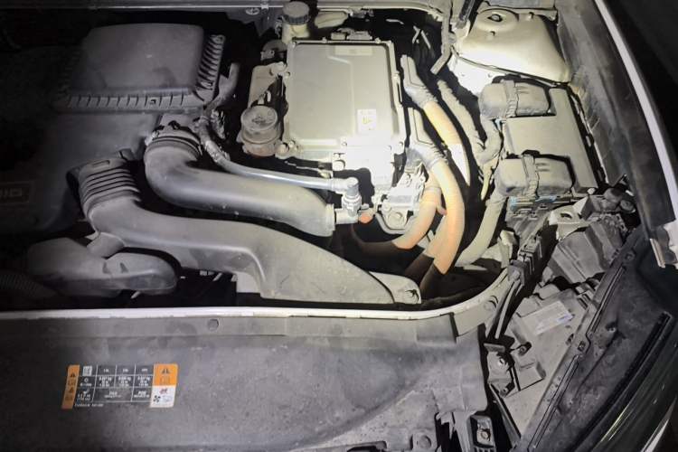 Used Ford Mondeo 2017 2.0L HEV Zhihao Model Engine Bay Left