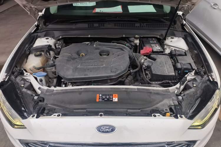 Used Ford Mondeo 2017 EcoBoost 200 Stylish Model Engine Bay
