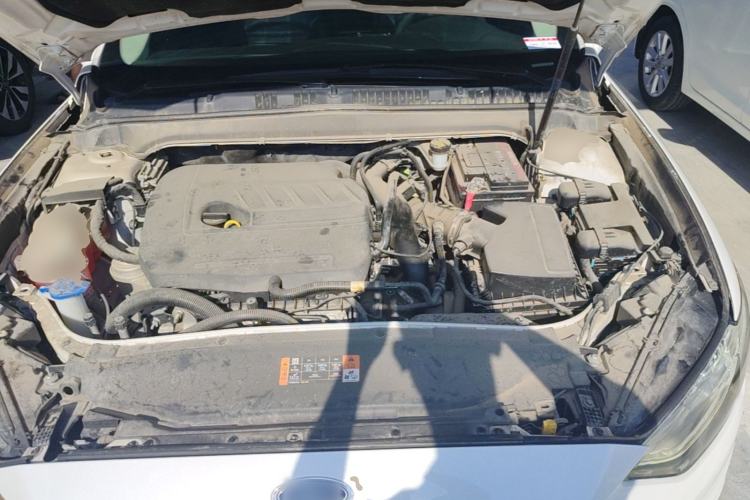 Used Ford Mondeo 2017 EcoBoost 180 Stylish Model Engine Bay