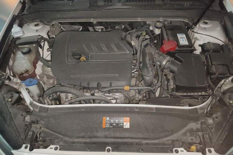 Used Ford Mondeo 2017 EcoBoost 180 Stylish Model Engine Bay