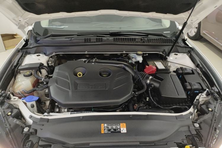 Used Ford Mondeo 2017 EcoBoost 200 Stylish Model Engine Bay