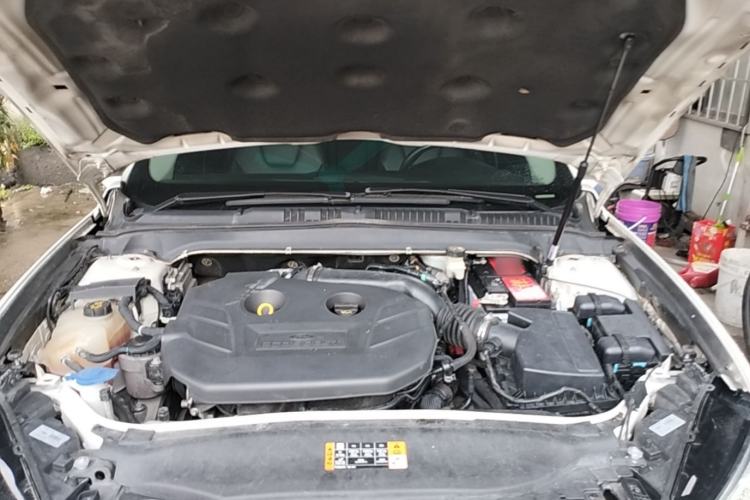 Used Ford Mondeo 2017 EcoBoost 245 Luxury Sport Model Engine Bay